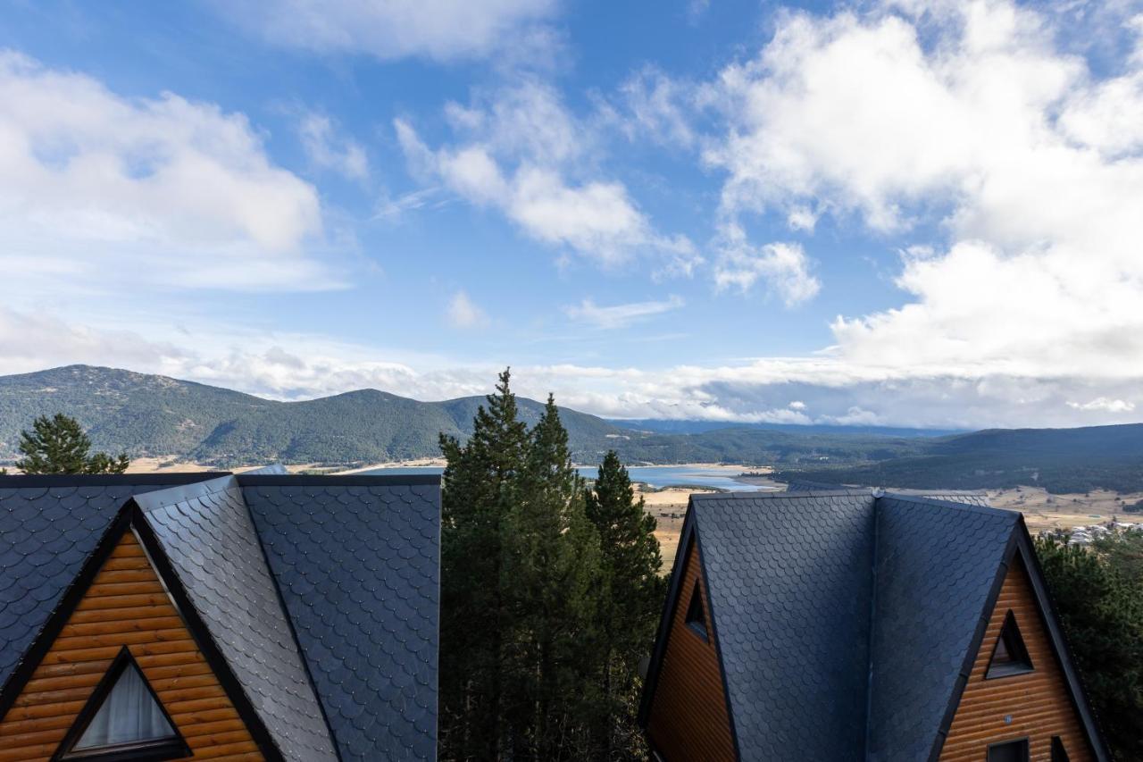 Le Cerf - Duplex Avec Superbe Vue Montagne Apartment Les Angles  Exterior photo